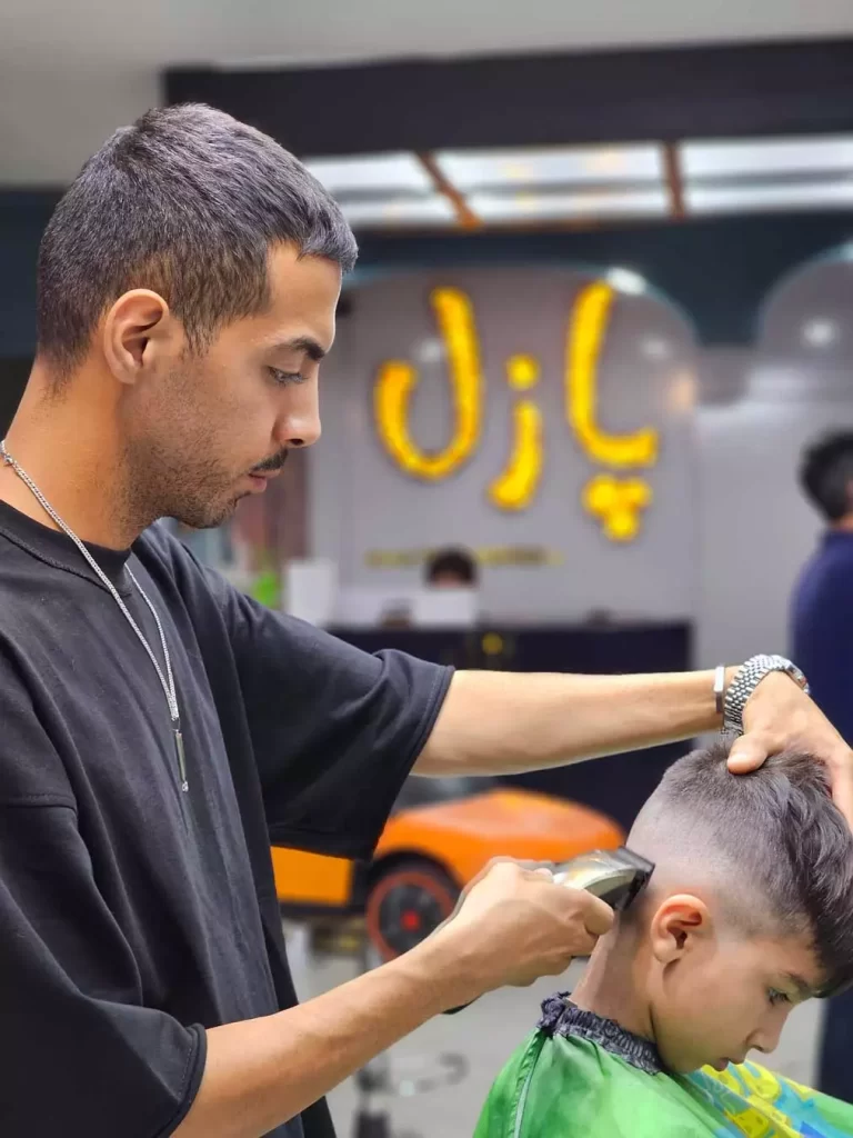 نمونه کار امیرحسین کمالی آرایشگر کودک پازل