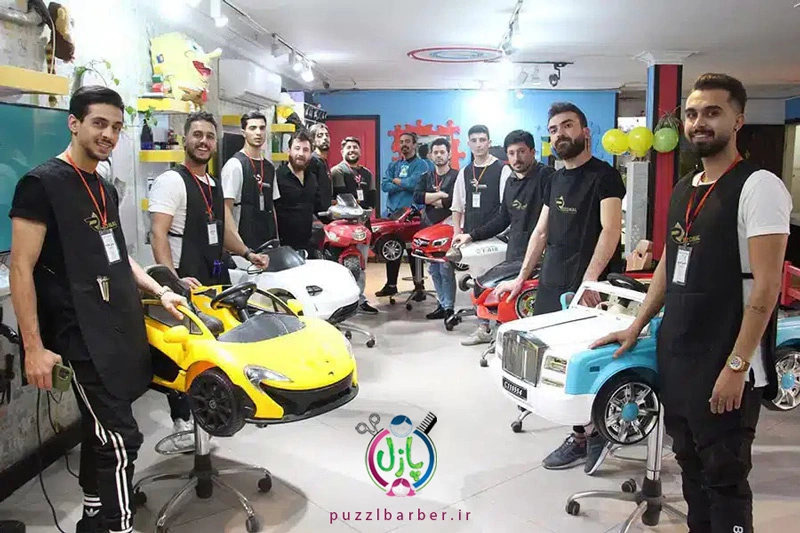 آرایشگران تخصصی کودک به همراه بهنام فیاض در آرایشگاه کودک پازل